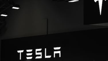 Retiro masivo en Tesla: la peligrosa falla que afecta a tres millones de autos