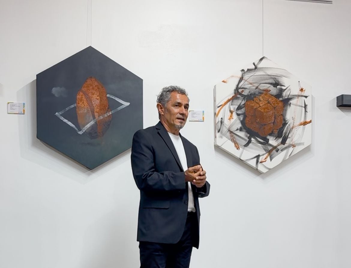 Octubre Sánchez presenta la exposición 'Código telúrico' en el Centro Cultural San José.
