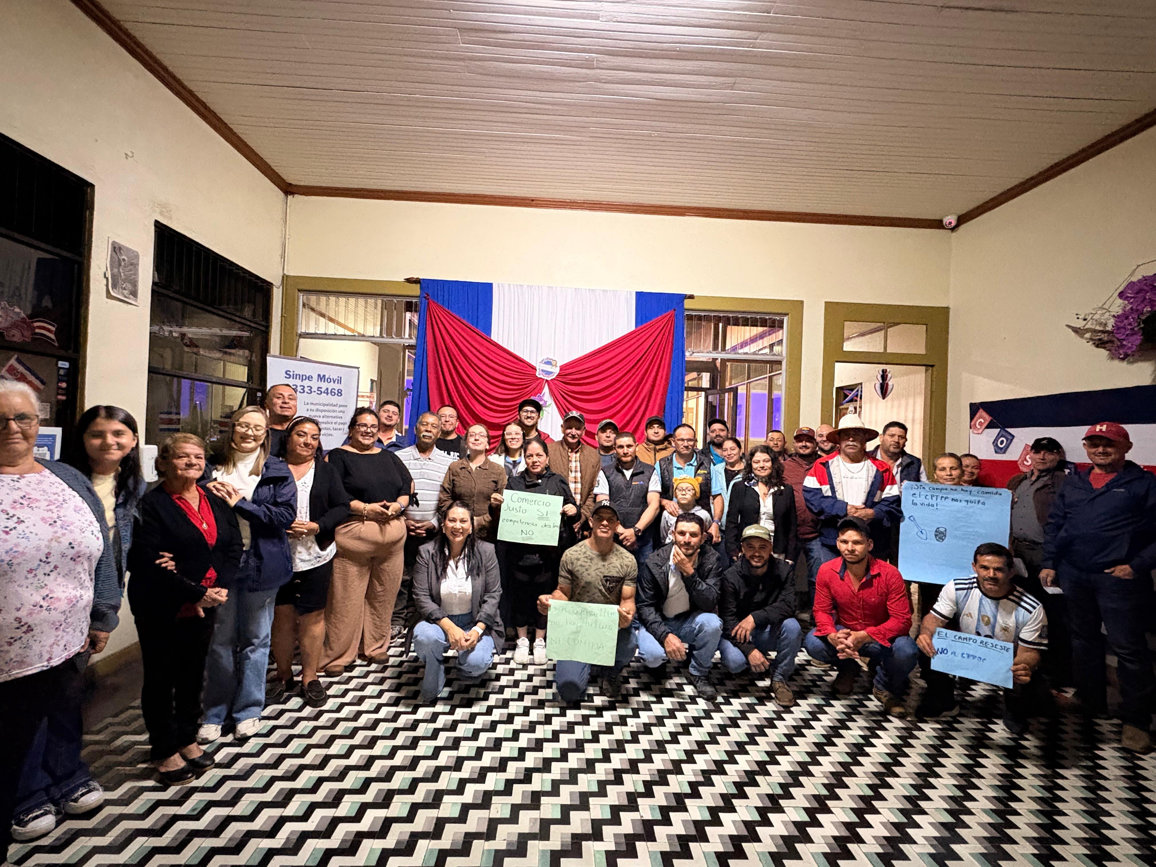 Concejo de Alvarado en contra del Acuerdo Transpacífico