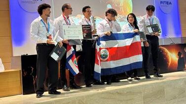 Estudiantes de Fidélitas ganan la final del Reto Marte 2025 ante España, Portugal y Puerto Rico