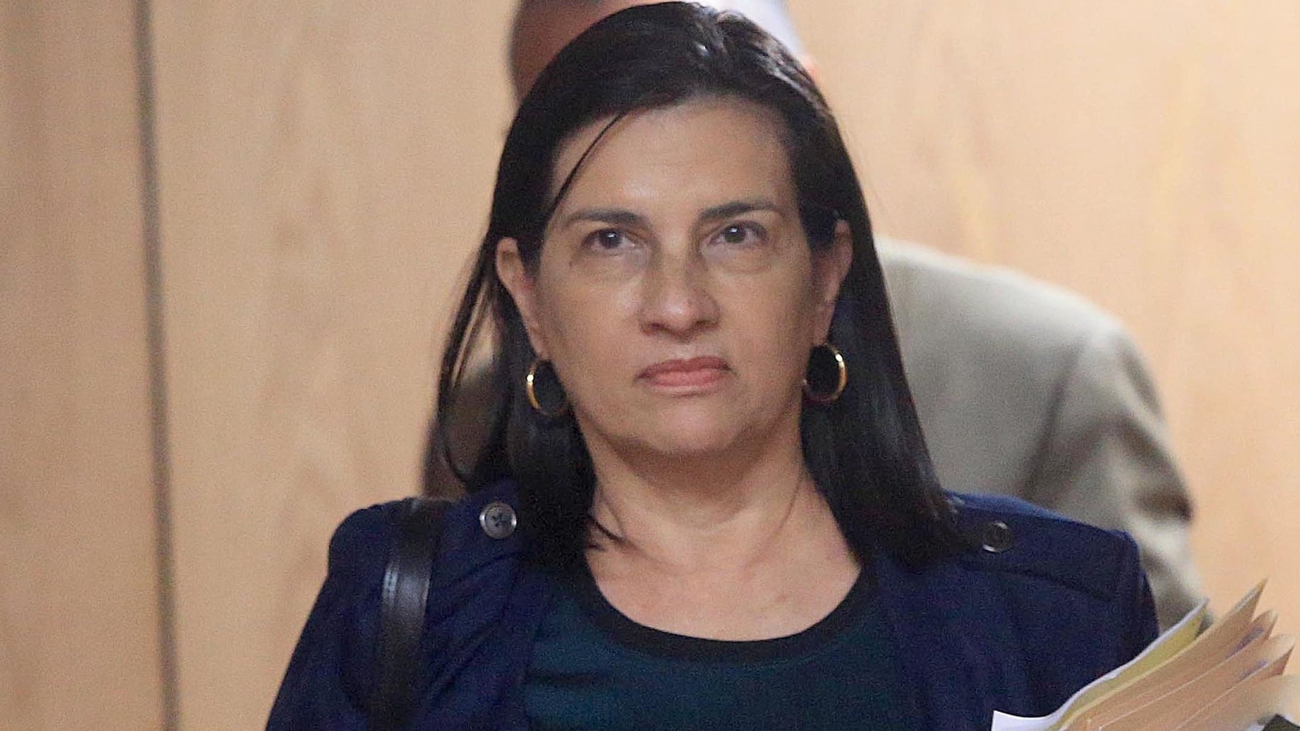 Editorial : Exige cumplir la ley mientras la desafía : el lastre de Marta Esquivel rumbo al Congreso