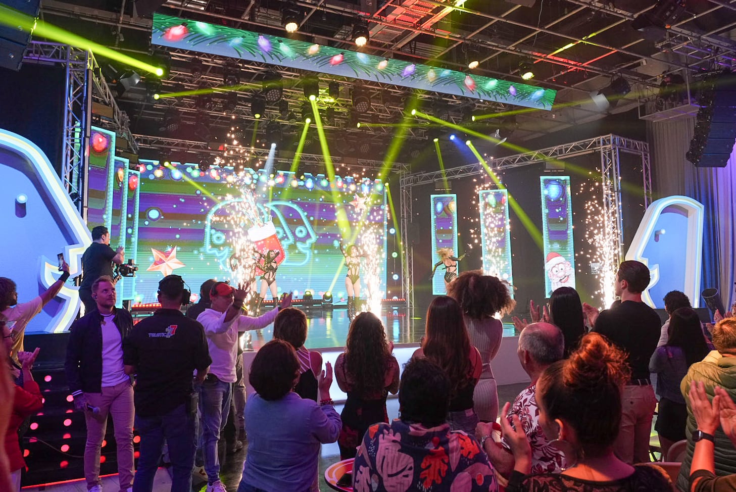 Fotografías del ambiente que se vivió previo al estreno de la temporada 2024 de El Chinamo de Teletica.