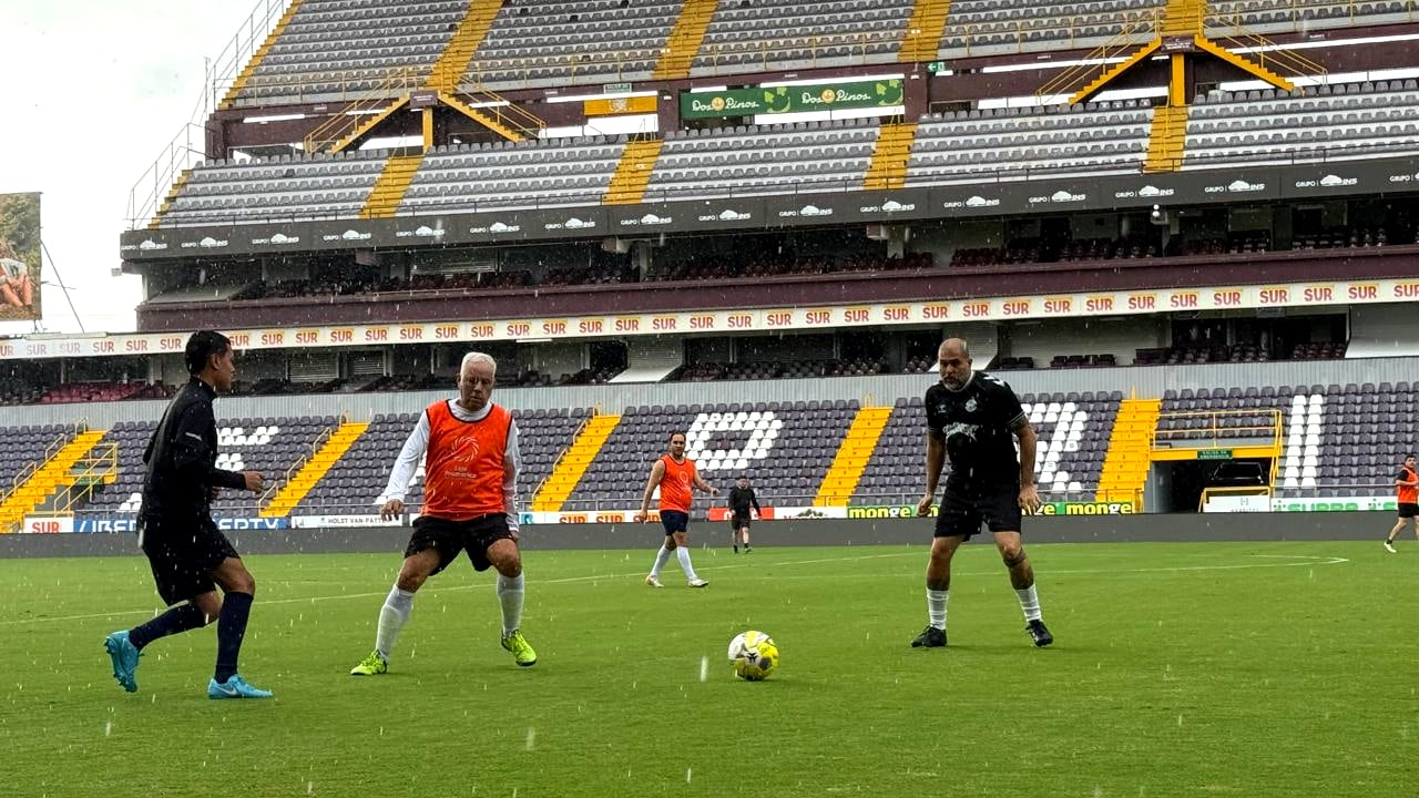 Partido de la prensa en el Saprissa