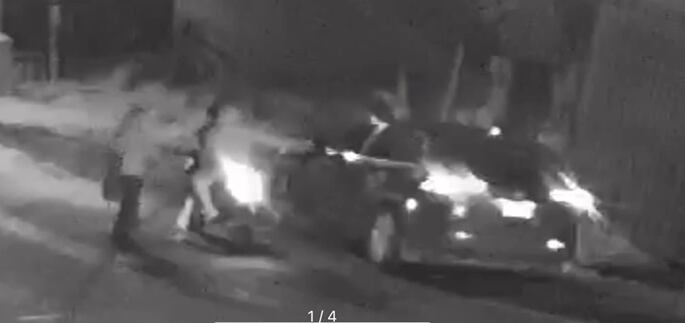 Pistoleros quedaron grabados al atacar y matar al investigador Jeiner Gómez Guzmán, de 41 años. Foto: Captura de video La Teja