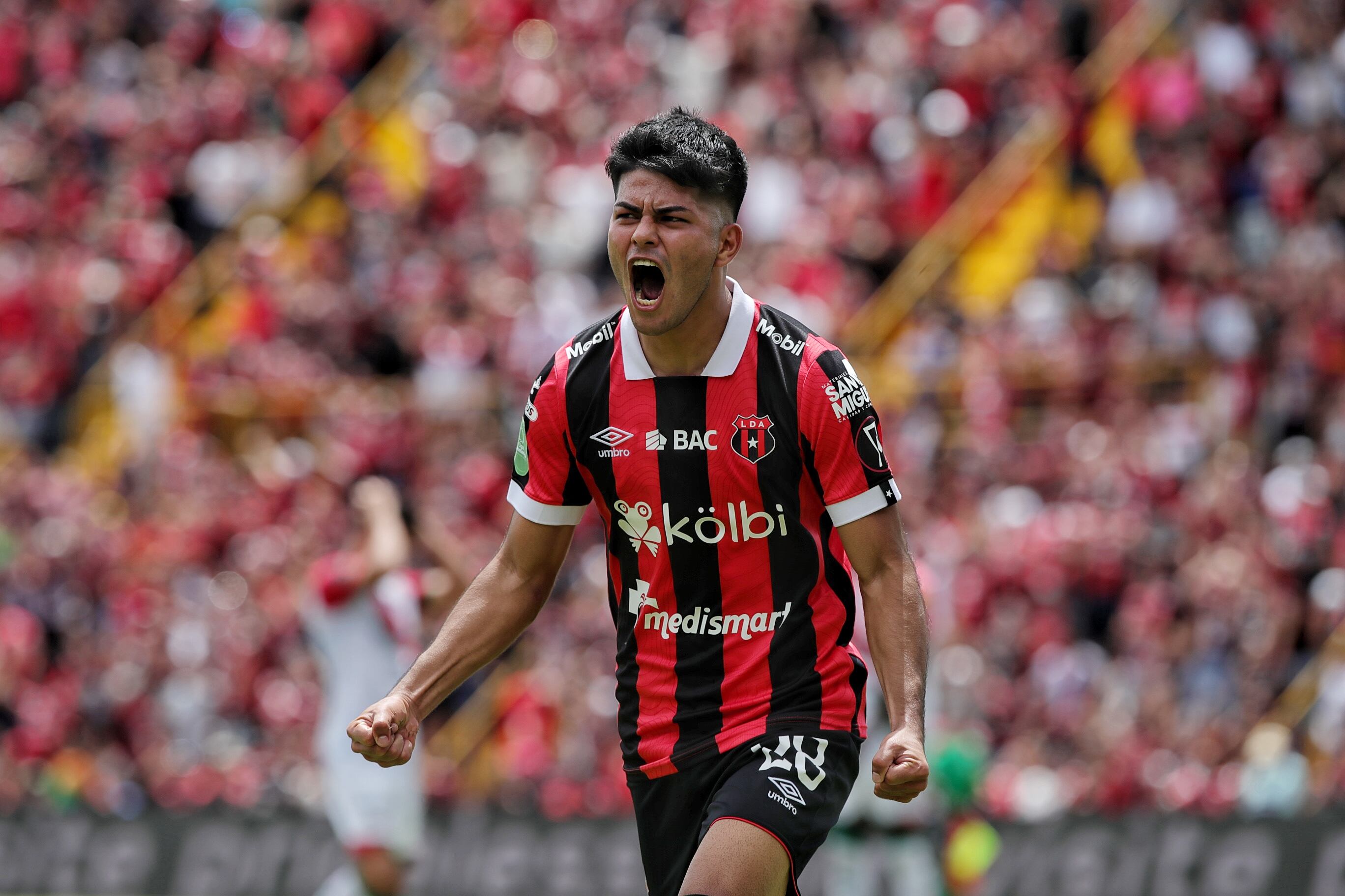 15/10/2023/ Juego entre Liga Deportiva Alajuelense vs AD Guanacasteca por el torneo de Copa en el estadio Alejandro Morera Soto / foto John Durán