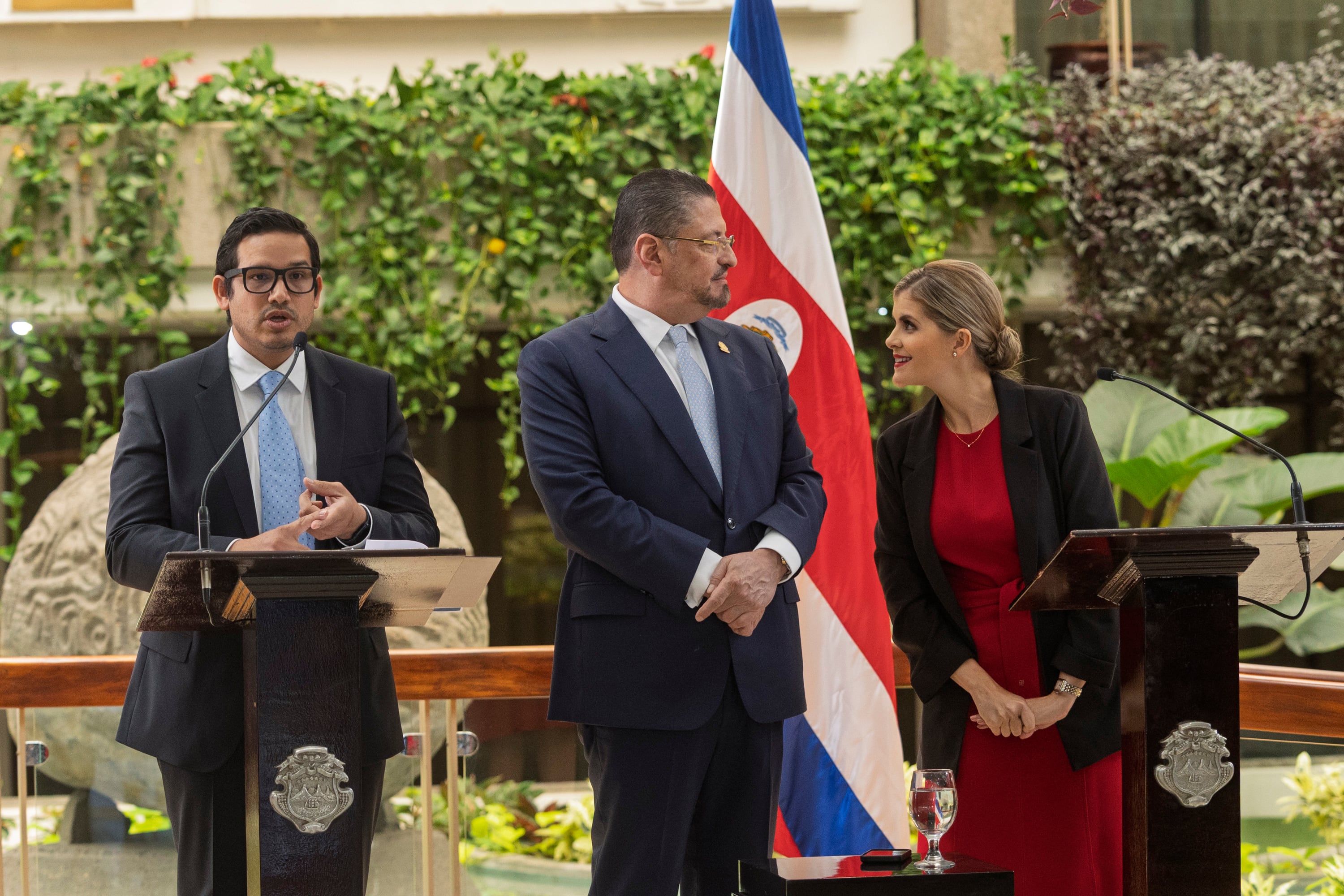 22/06/2026, San José, Casa Presidencial, conferencia de prensa de la presidenta Laura Fernández junto al ministro de Hacienda Rodrigo Chaves.
