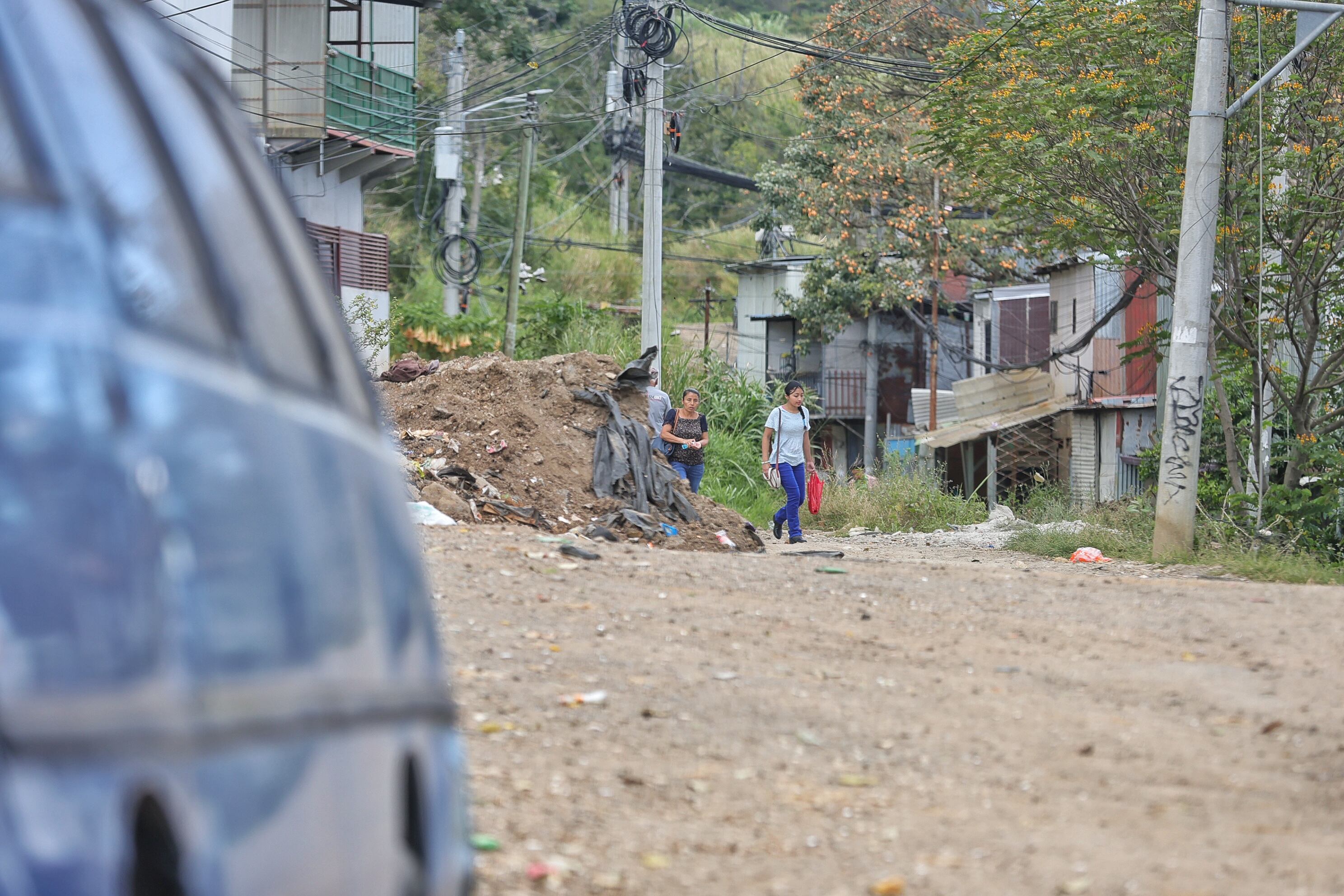 Entrevista con la Alcaldesa de Alajuelita Rosario Siles y recorrido por la zona y Tejarcillos de Alajuelita / foto John Durán
