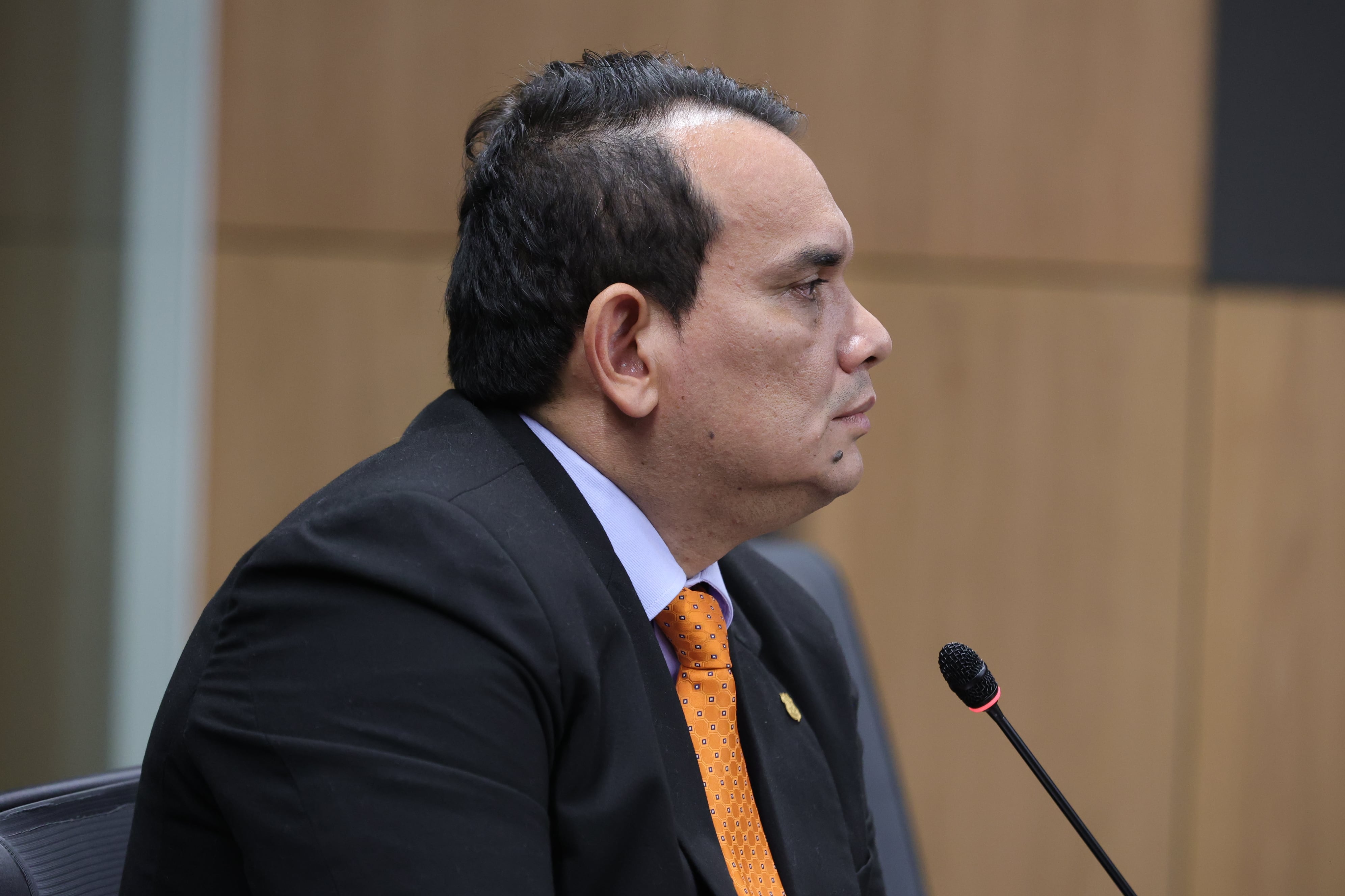 01/07/2025/ Randall Zúñiga durante su intervención en comisión de seguridad y narcotráfico en la Asamblea Legislativa / foto John Durán