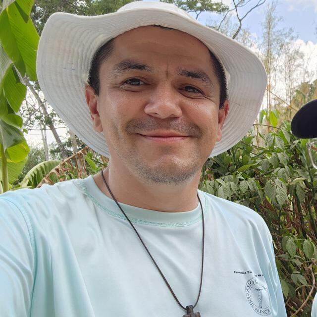 El alcalde de Acosta, Nelson Umaña, afirma que en pocos días se reunirá con representantes de la embajada de Estados Unidos, para idear un proyecto que mejore la vigilancia en el cantón con moderna tecnología. Foto: Cortesía.