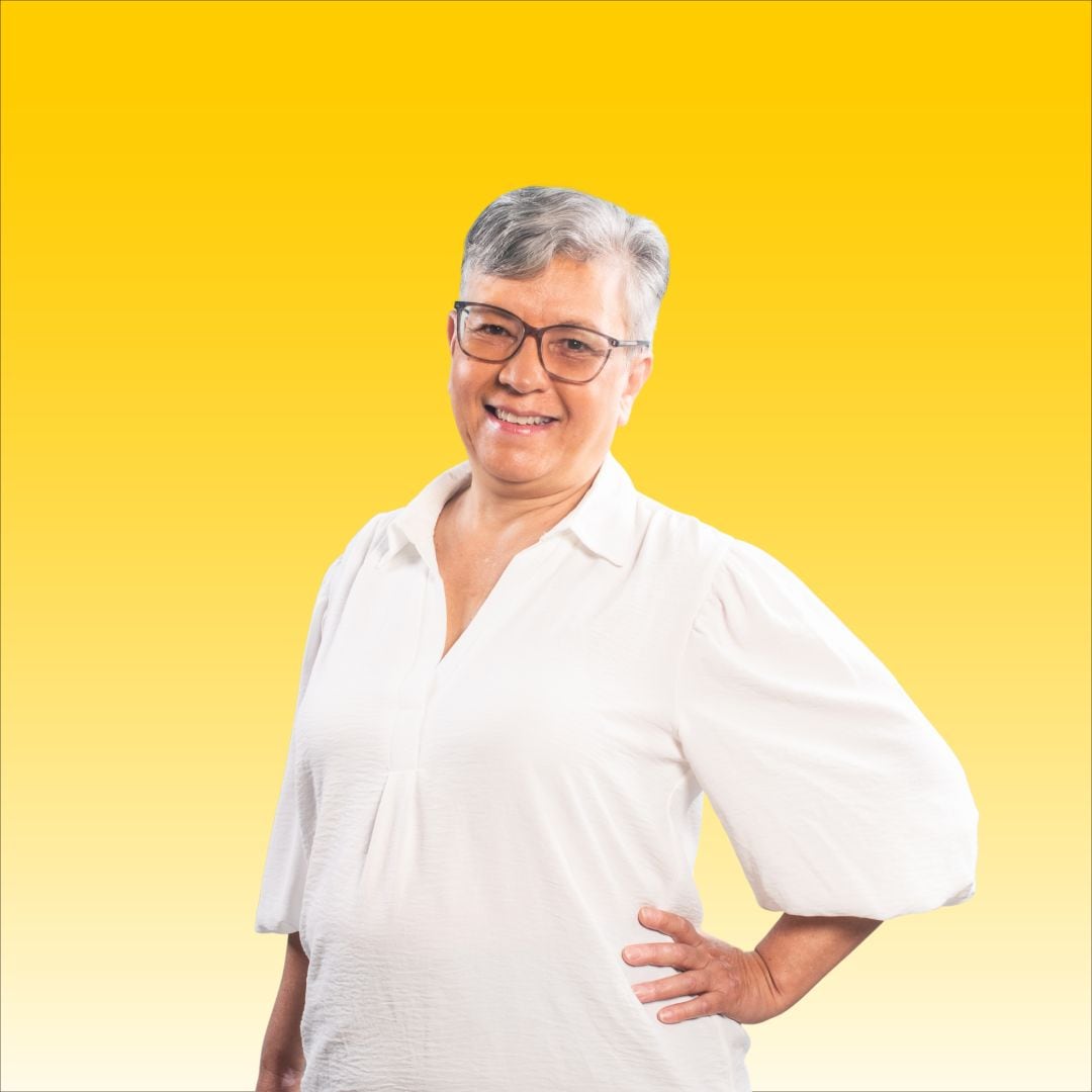 abogada y vecina de San Roque de Barva de Heredia. En el sector público laboró en la Dirección General de Inspección Laboral del MTSS, en el Centro Mujer y Familia y la Asamblea Legislativa, entre otros.