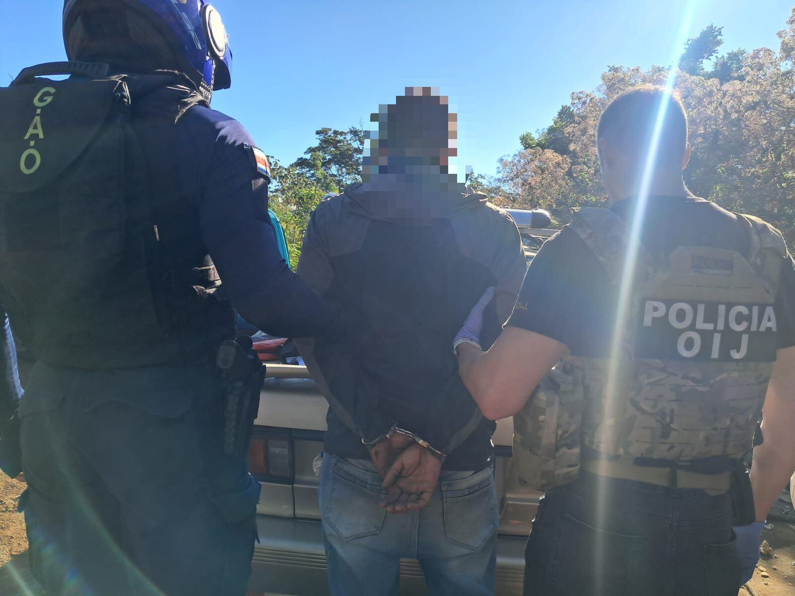 El OIJ y la fiscalía de Heredia detuvieron a sospechosos de participar en un triple homicidio ocurrido el 10 de junio en Guararí, también los investigan por venta de drogas.