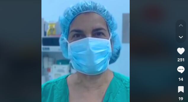 La imagen es una captura de pantalla del video publicado por Marta Esquivel, presidenta ejecutiva de la CCSS, en su perfil de TikTok.