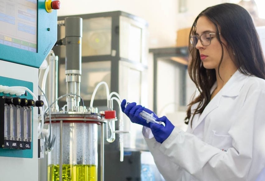 Un 62% de las personas graduadas de Ingeniería en Biotecnología del TEC, son mujeres.