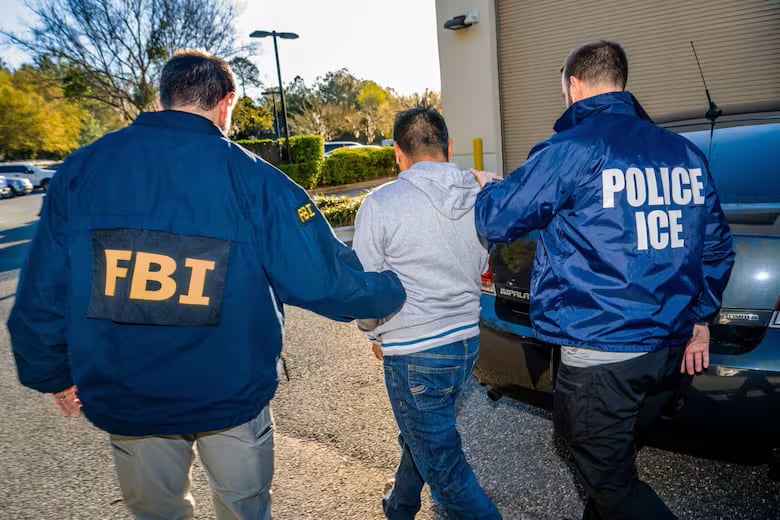 El FBI reduce su participación con ICE para enfocarse en amenazas tras bombardeos de EE. UU. a instalaciones nucleares en Irán.