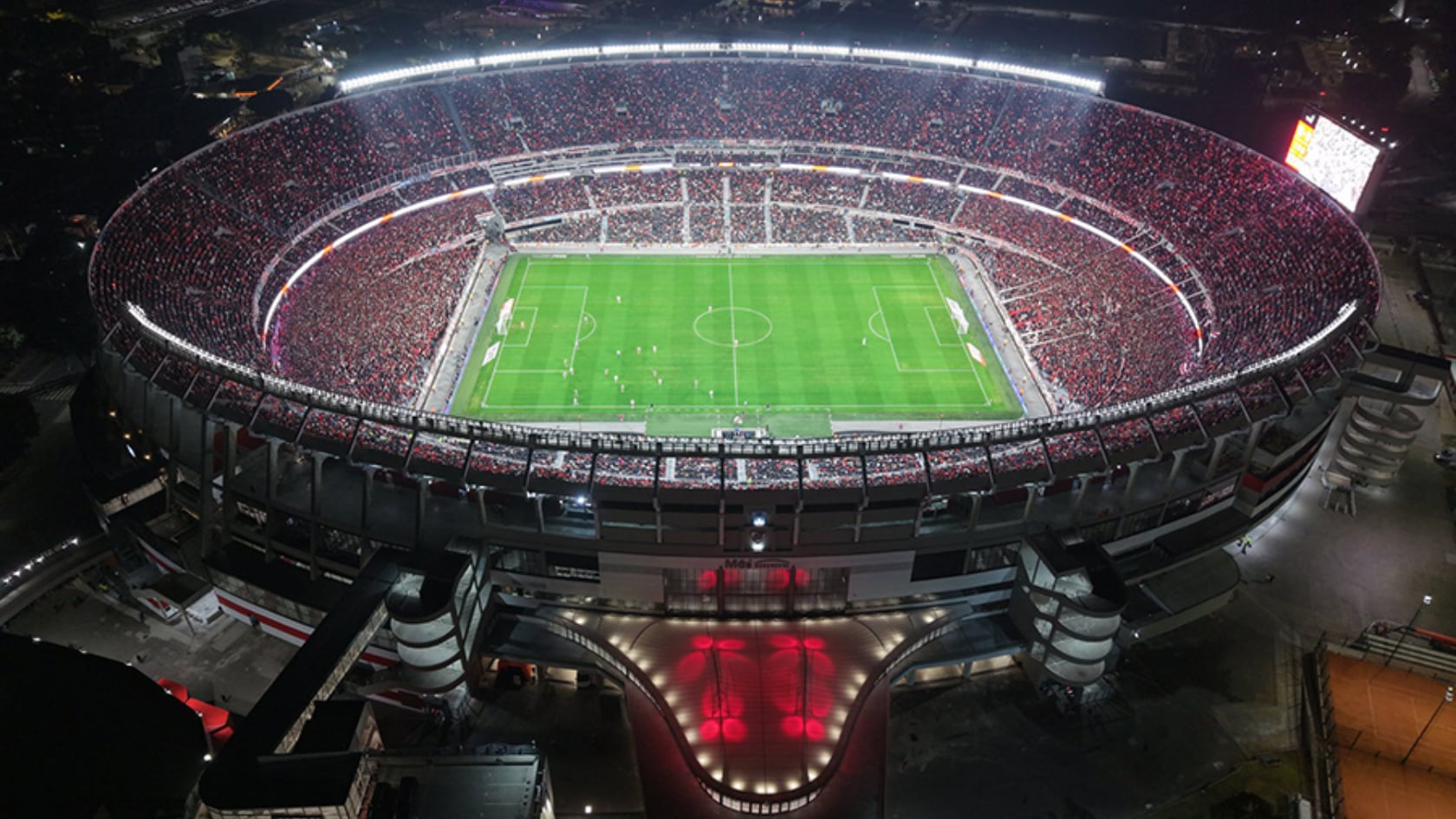 River Plate financiará el techo del Monumental con $100 millones. El plan incluye más aforo, impacto social y finalización en 2029.
