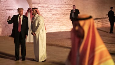 Trump defiende a príncipe por el caso Khashoggi y celebra billonaria inversión saudí en Estados Unidos