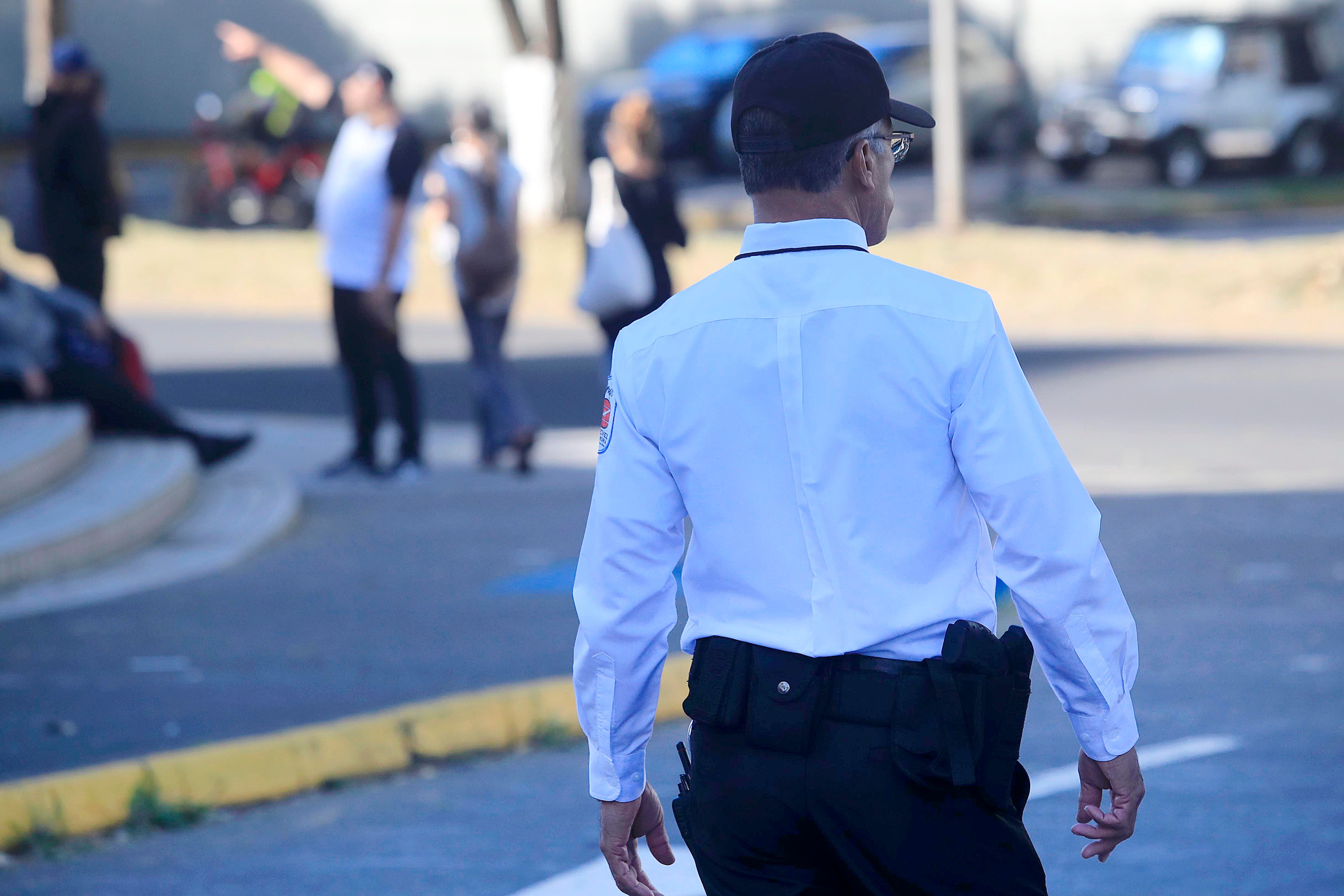 21/12/2023     La Sabana. Oficiales de Seguridad Privada.