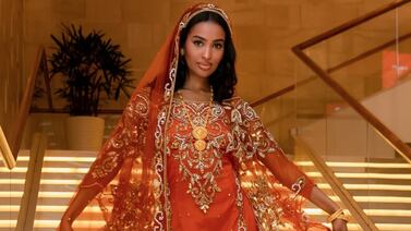 Miss Mundo Somalia reveló entre lágrimas que sufrió mutilación genital y no le aplicaron anestesia