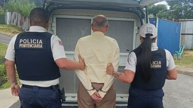 Abogado y exdiputado Leonel Villalobos fue detenido por intentar meter un celular a reconocido centro penal