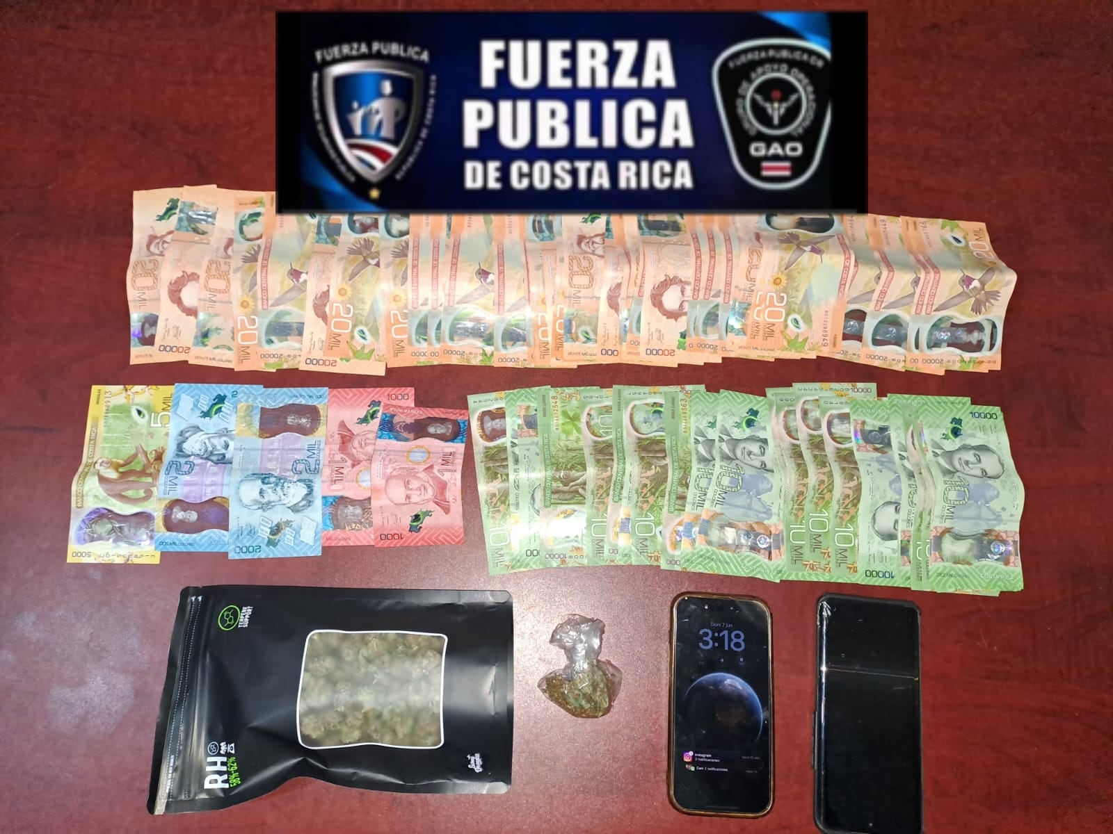 Al boxeador Bryan Tiquito Vázquez la Policía le decomisó poco más de un millón de colones en efectivo.