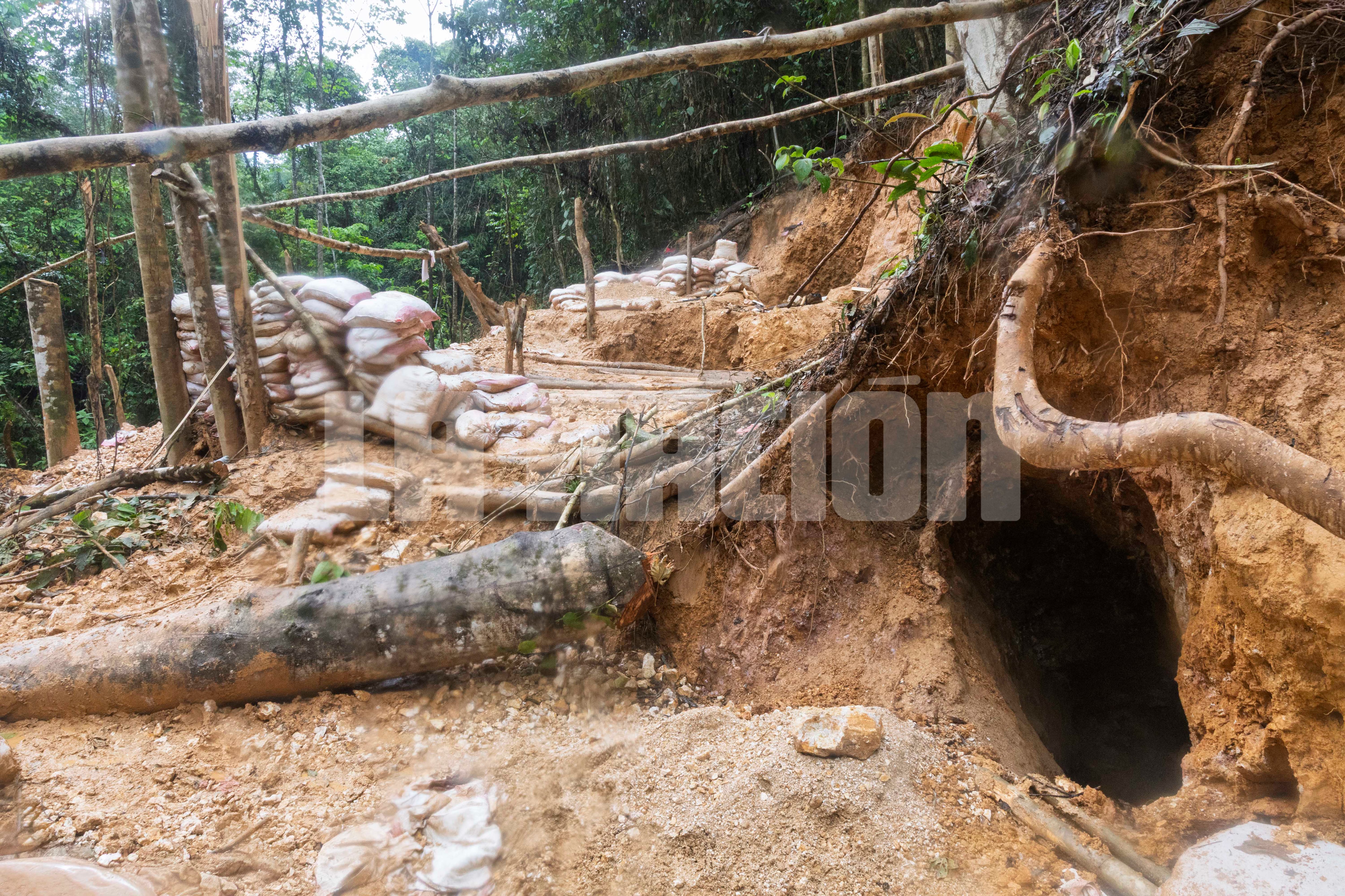 Mineria Ilegal Conchudita / Marca de Agua LN