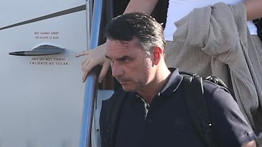 Flávio Bolsonaro cambia comunicado: ya no se declara ‘verdadero presidente de Brasil’, sino ‘líder’