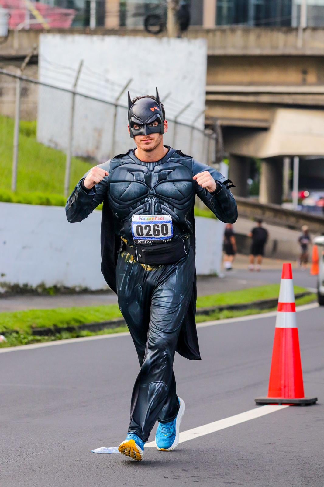 Yoel Levy
El Batman corredor
Gran Maratón Costa Rica
29 de noviembre del 2025
Cortesía: Yoel Levy