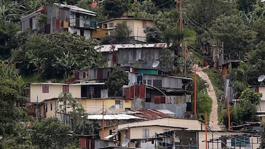 Costa Rica necesita políticos más simples, más humanos