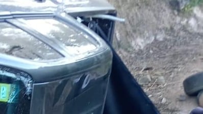 El vehículo fue ubicado en una finca que se ubica en San Mateo de Alajuela, entre Desmonte y Estanquillo.