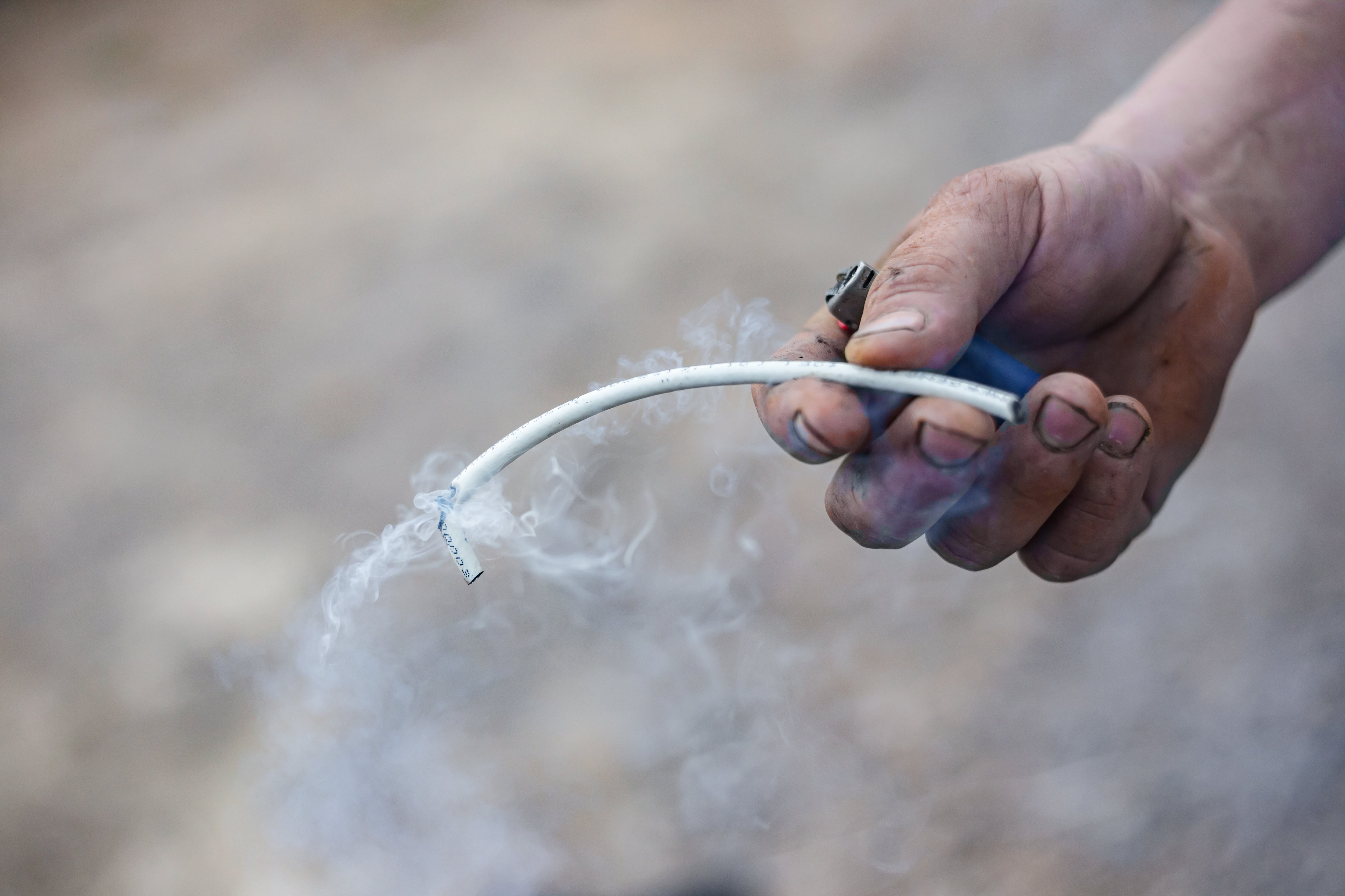 Una mecha de explosivo que se utiliza en la minería artesanal-