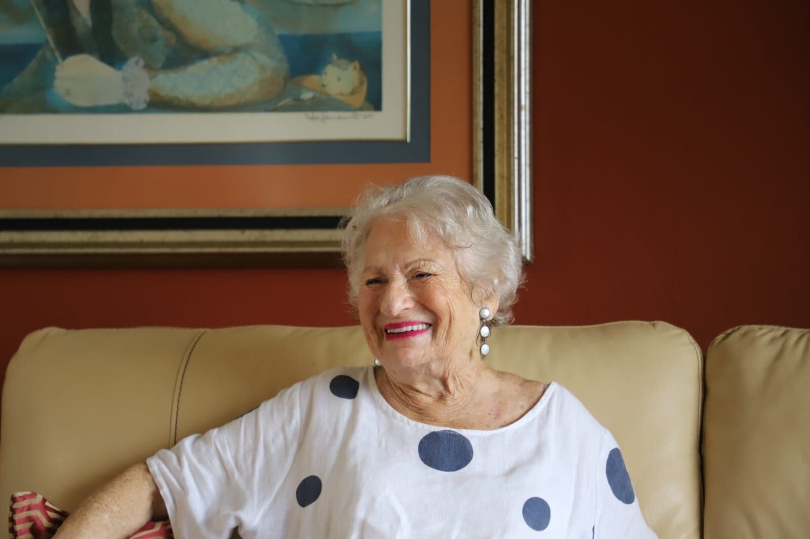 La figura del adolescente aparece por primera vez en las instituciones costarricenses gracias a la psicóloga Dina Krauskopf Roger.