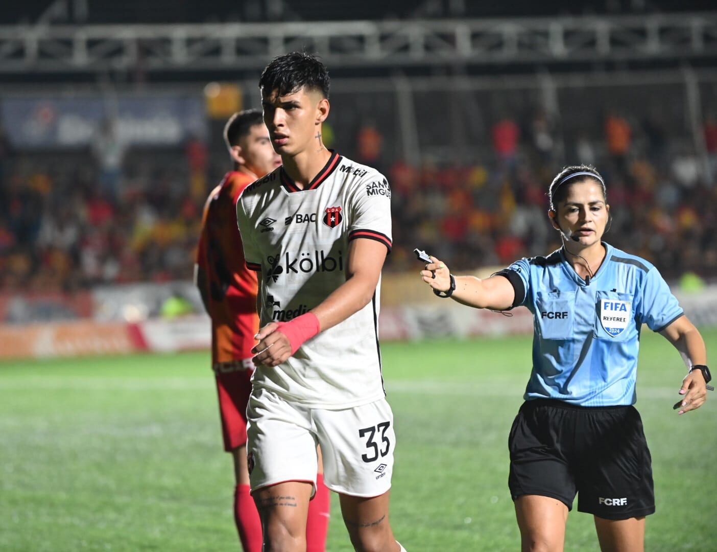 30/04/2024/ juego entre Herediano vs Alajuelense por la fecha 20 del torneo clausura de la copa Promerica/ foto Albert Marín
