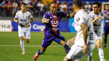 San Carlos golpea a Cartaginés, se mete en zona de clasificación y saca a Alajuelense de los cuatro primeros