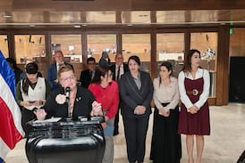 Una Comisión de la Mujer que da la espalda a las mujeres