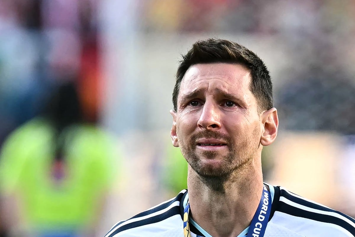 Lionel Messi llora durante la ceremonia de premiación del Mundial 2026. Argentina no fue bicampeón y España sumó su segunda estrella.
