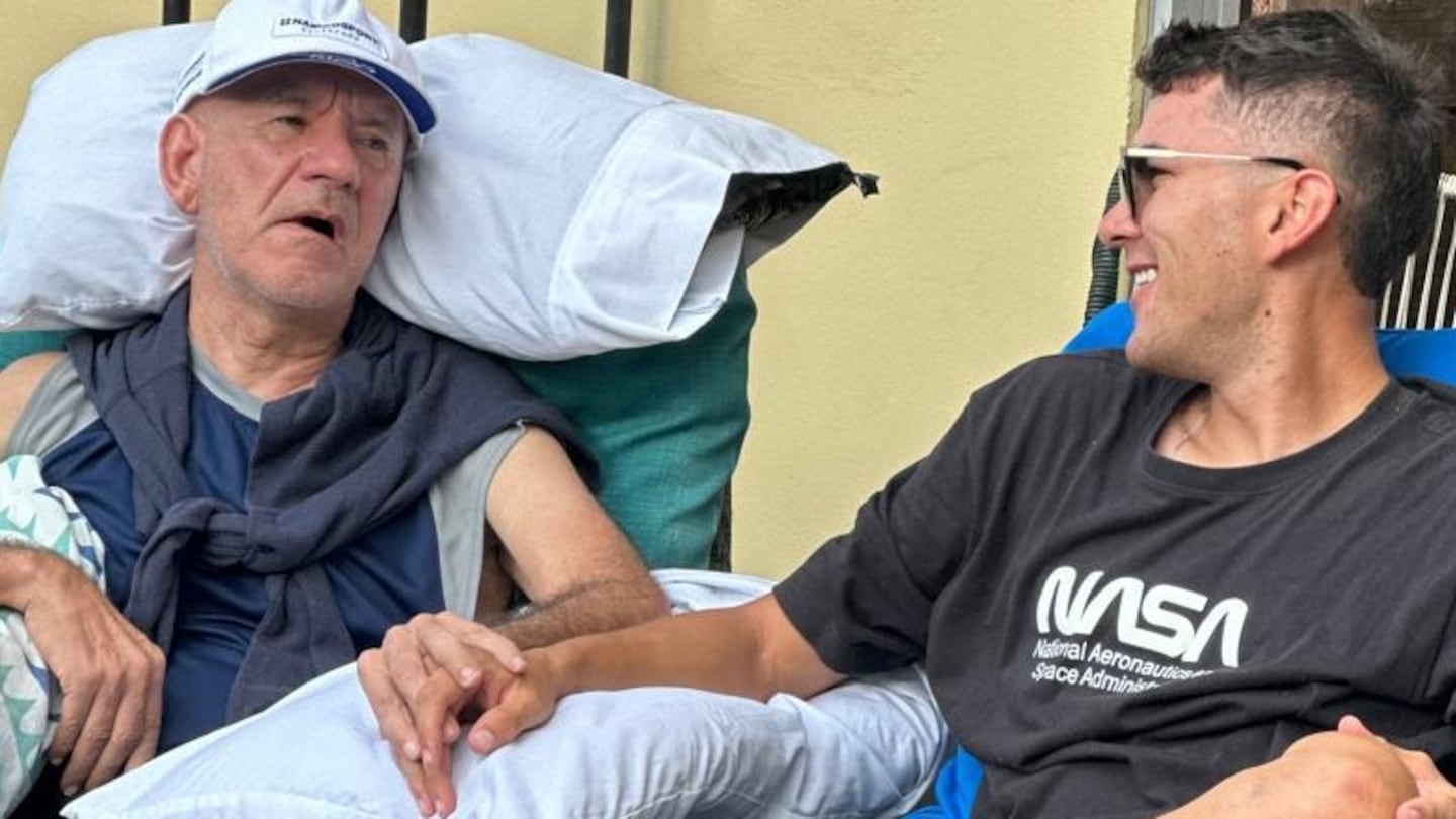 ‘Soy papá de mi padre’: Raymond González, el ciclista que halló en los pedales una válvula de escape ante el Alzhéimer