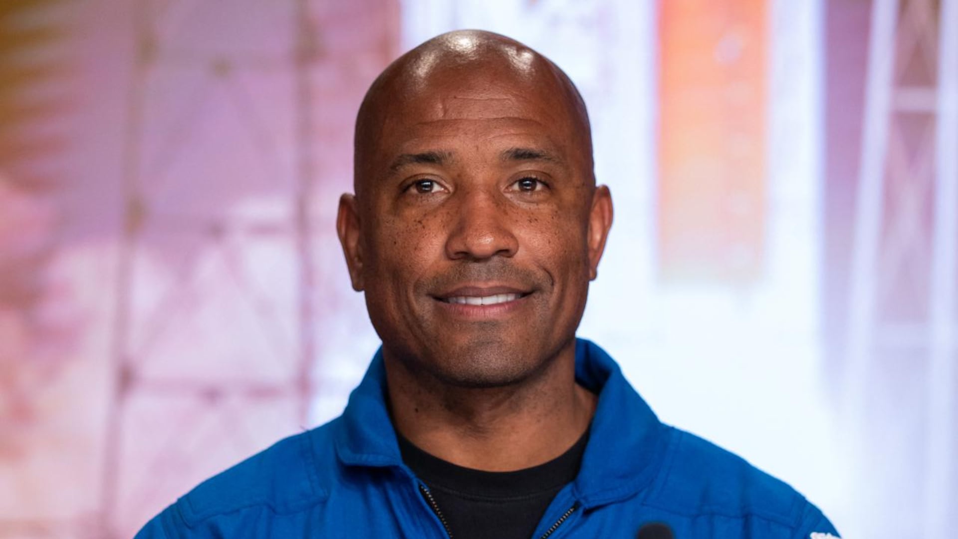 Victor Glover aseguró que desde el espacio la humanidad “se ve como una sola cosa”.