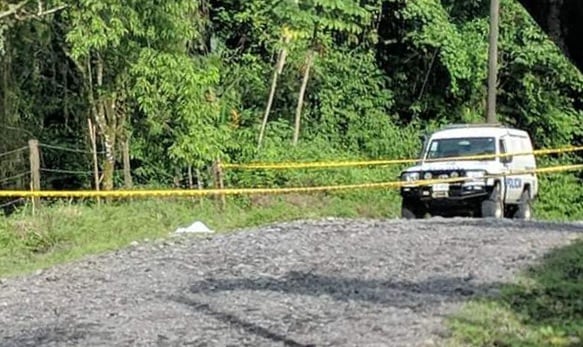 La víctima era de Sarapiquí y se investiga si lo ultimaron en Río Caurto o si lanzaron el cadáver ahí luego de matarlo en otro lado. Foto: suministrada por Edgar Chinchilla.