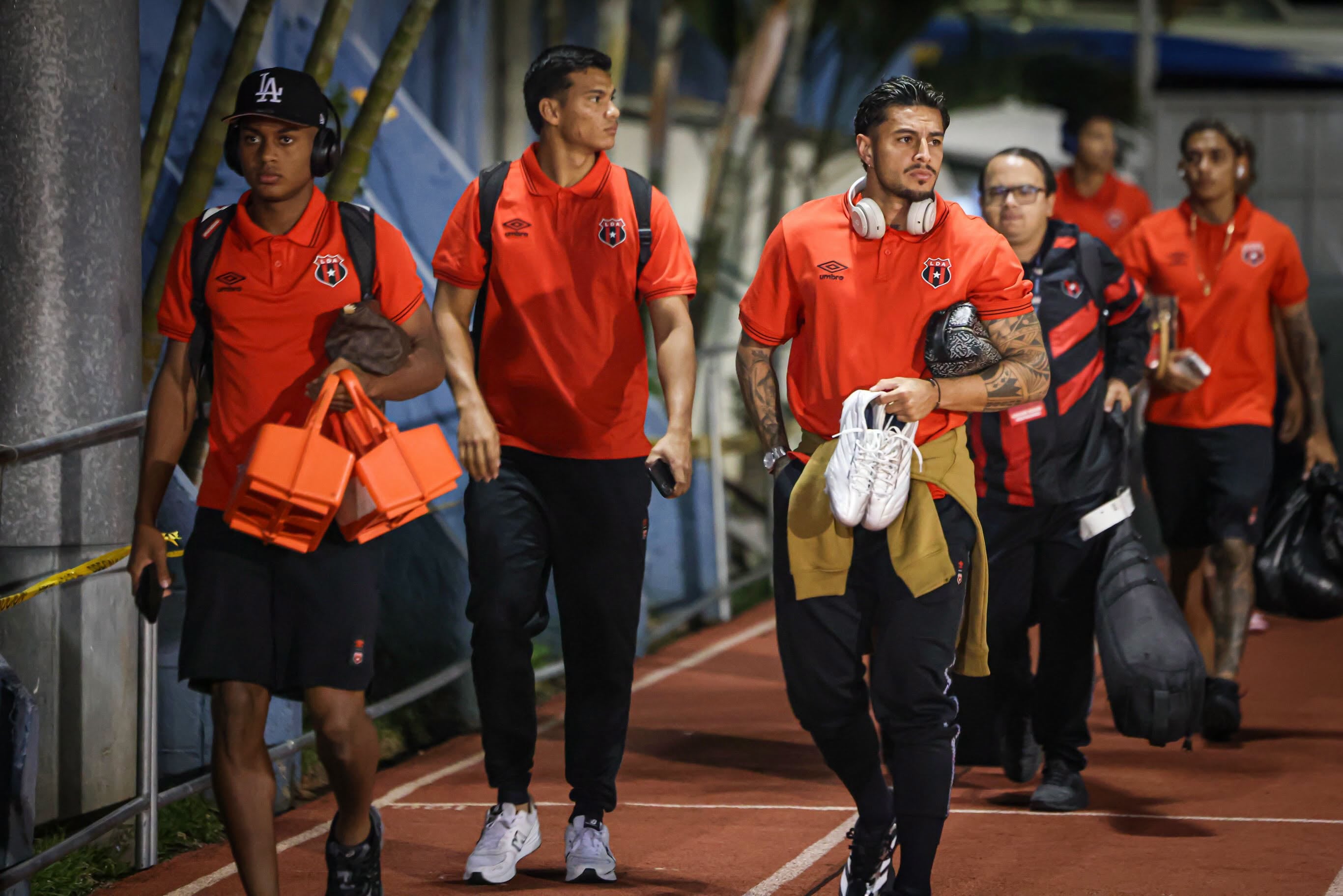 Rónald Matarrita es titular este jueves en el partido entre Firpo y Liga Deportiva Alajuelense.