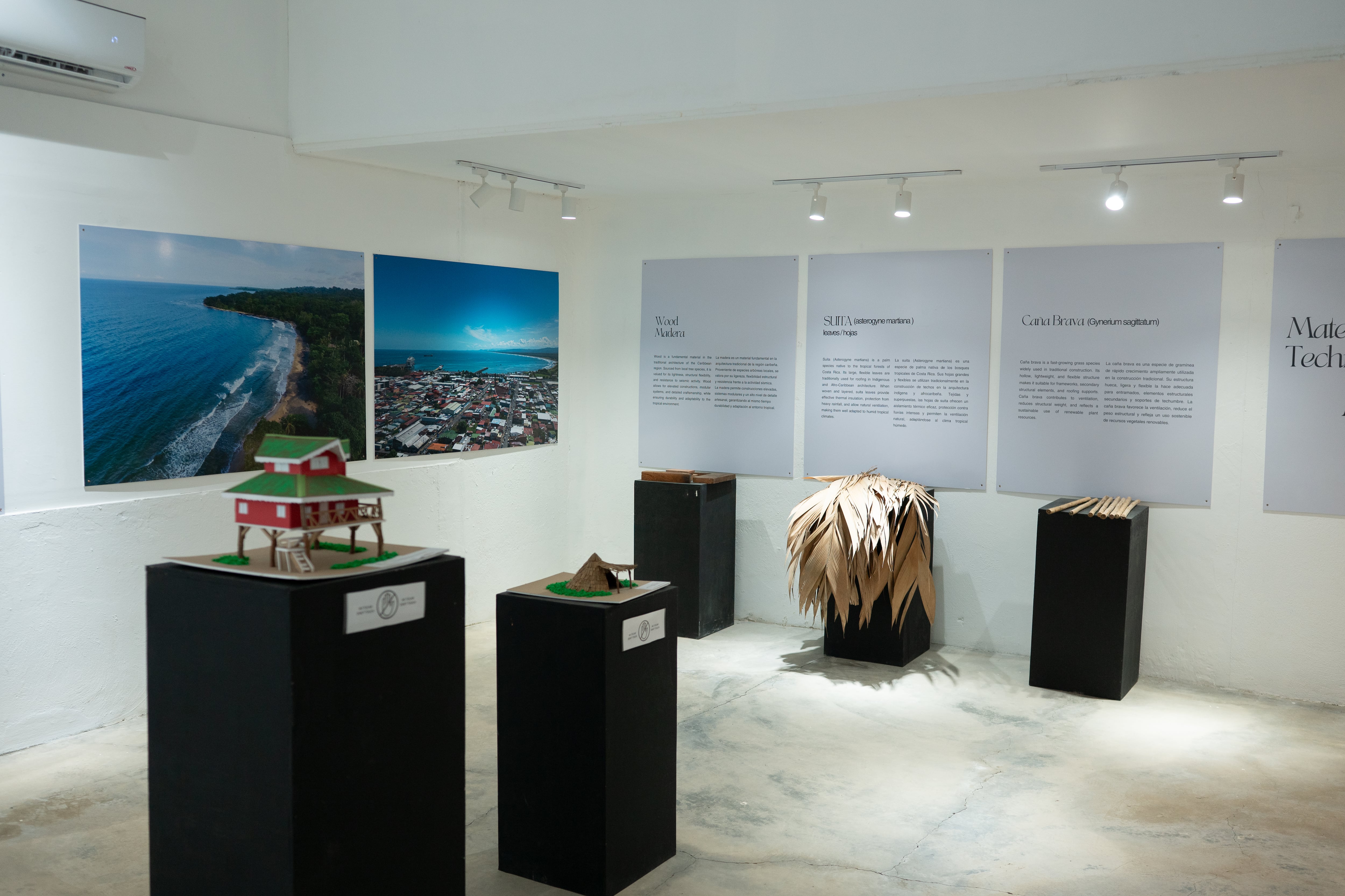 La Casa de la Poesía, en Puerto Viejo de Talamanca, ha albergado exposiciones dedicadas a la historia de la zona.