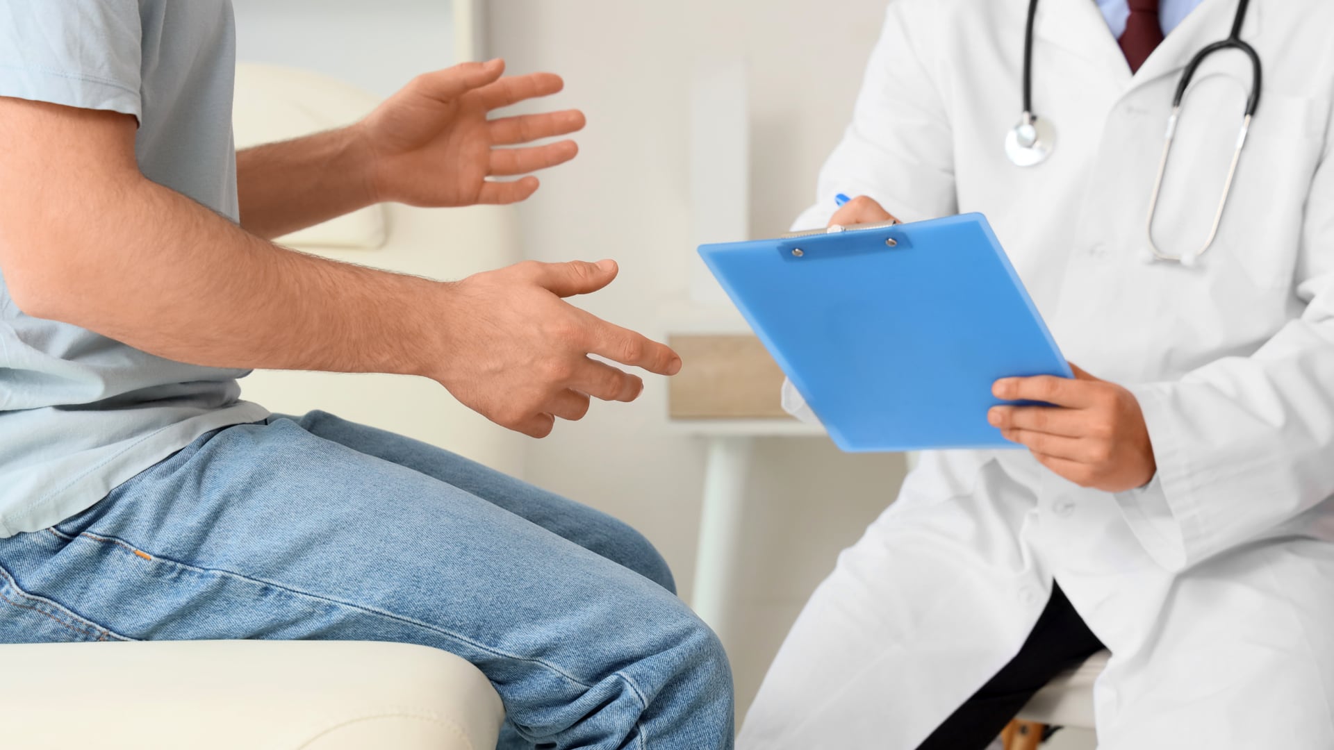 Un programa de terapia focal permite tratar tumores de próstata con alta precisión y menos efectos secundarios, según especialistas y estudios recientes.