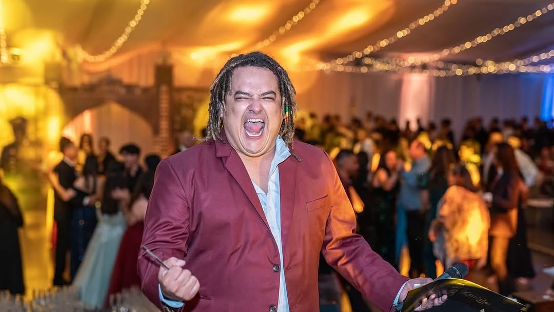 Choché Romano se vistió como la muñeca de El juego del calamar.