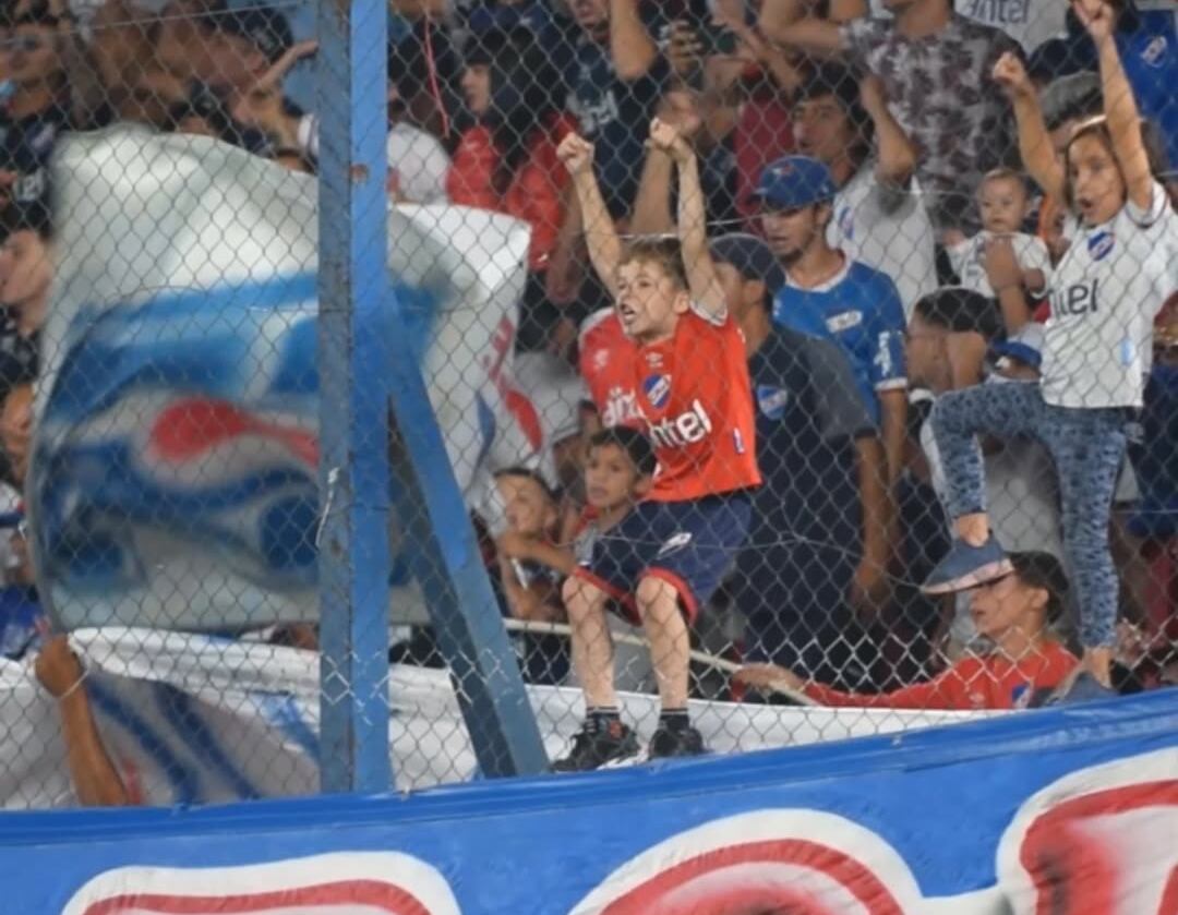 Gianfranco, niño uruguayo fanático del Nacional, murió por una bacteria. Fue símbolo de fidelidad y energía en las graderías.