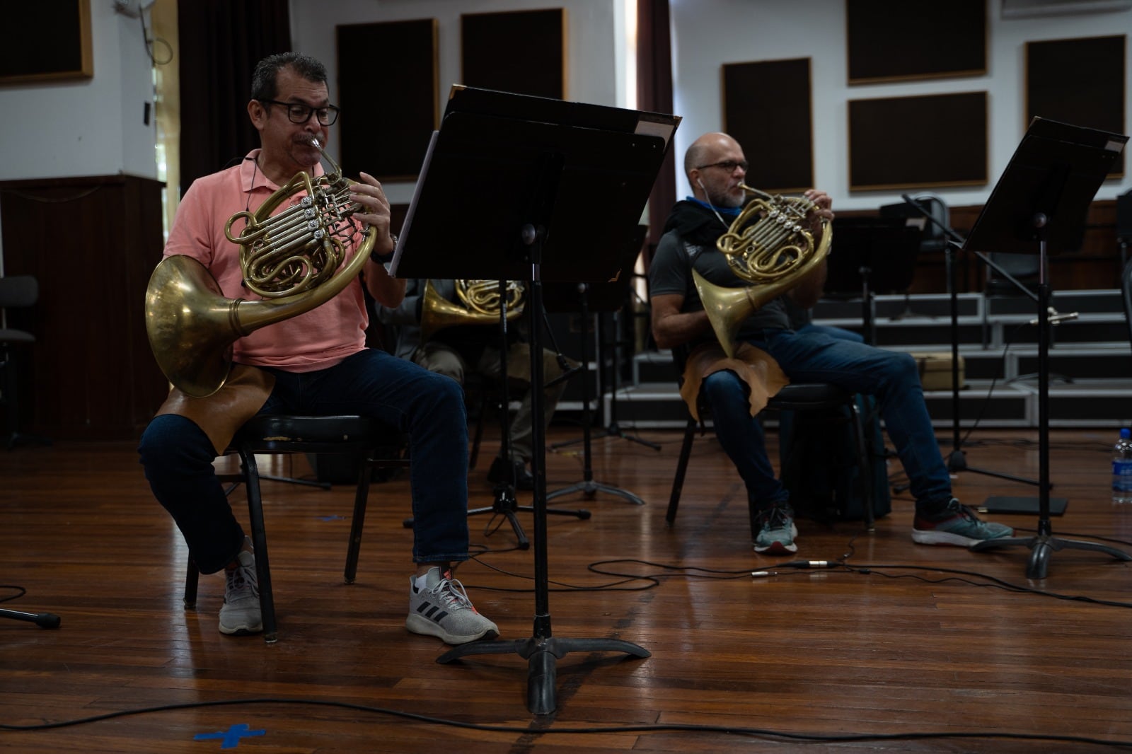 Miembros de la Orquesta Sinfónica Nacional ensayando para el concierto Caribe Sinfónico.