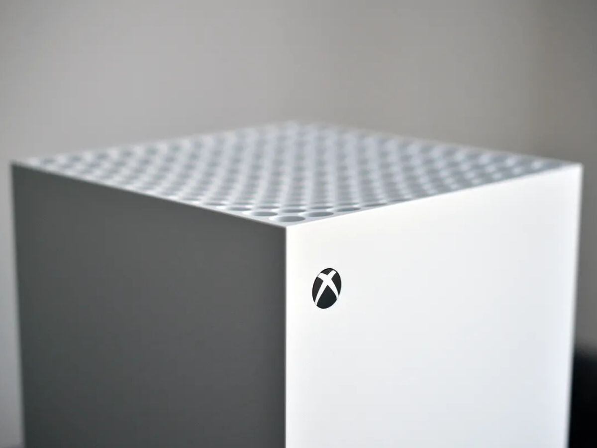 Xbox hizo oficial el lanzamiento de la versión blanca de la Series X. Foto: Xbox.