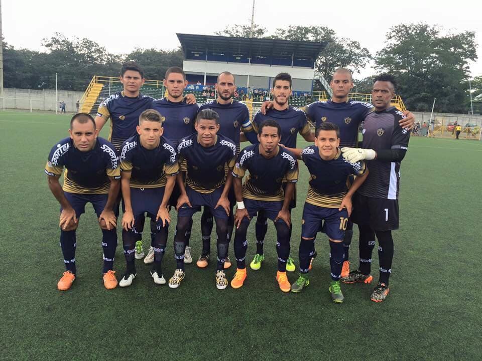 Sporting San José es una mezcla de jugadores jóvenes con otros experimentados.