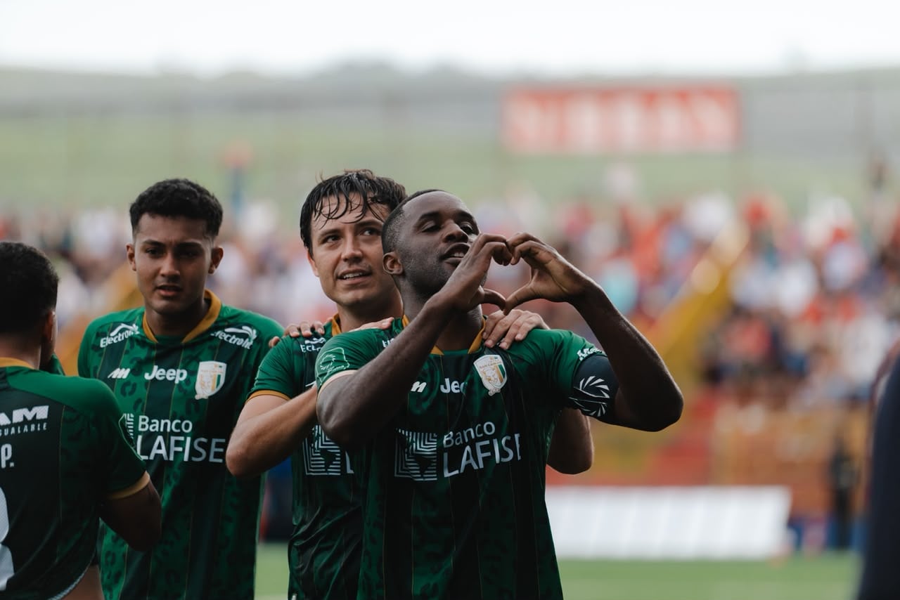 Joel Campbell fue el guía de la histórica victoria del Inter San Carlos en el clásico norteño | La Nación