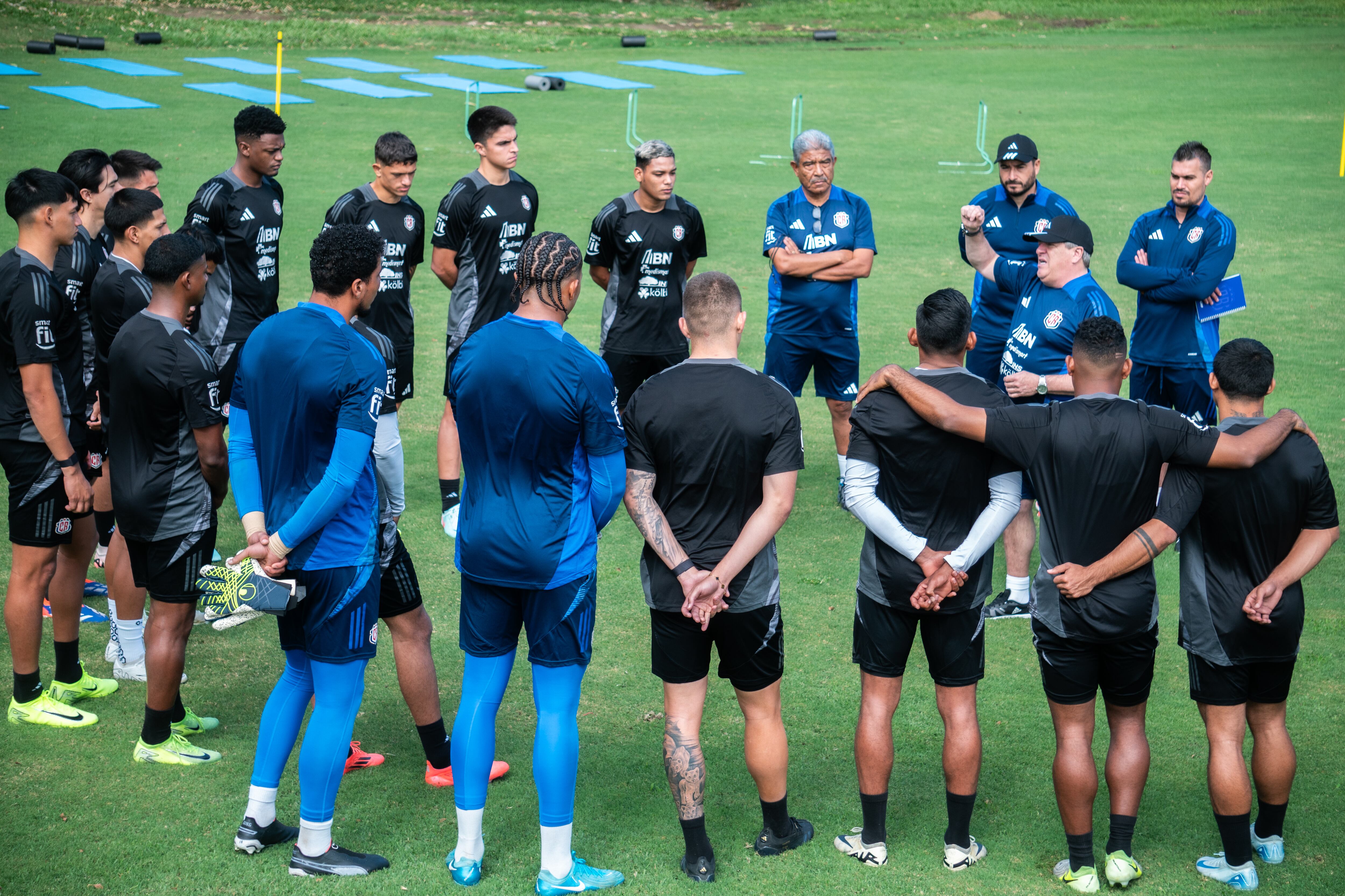 Primer entrenamiento de la Selección Nacional, en la era de Miguel Herrera. Prensa FCRF.