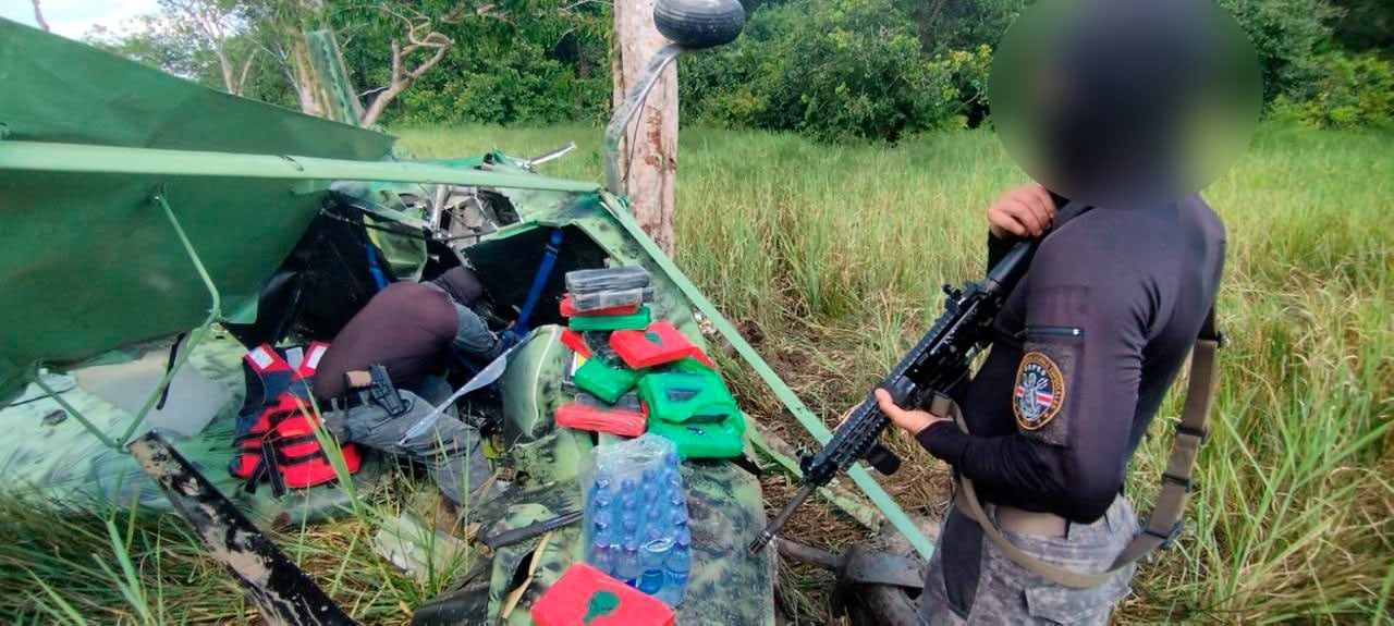 205 kilos de cocaína en aeronave