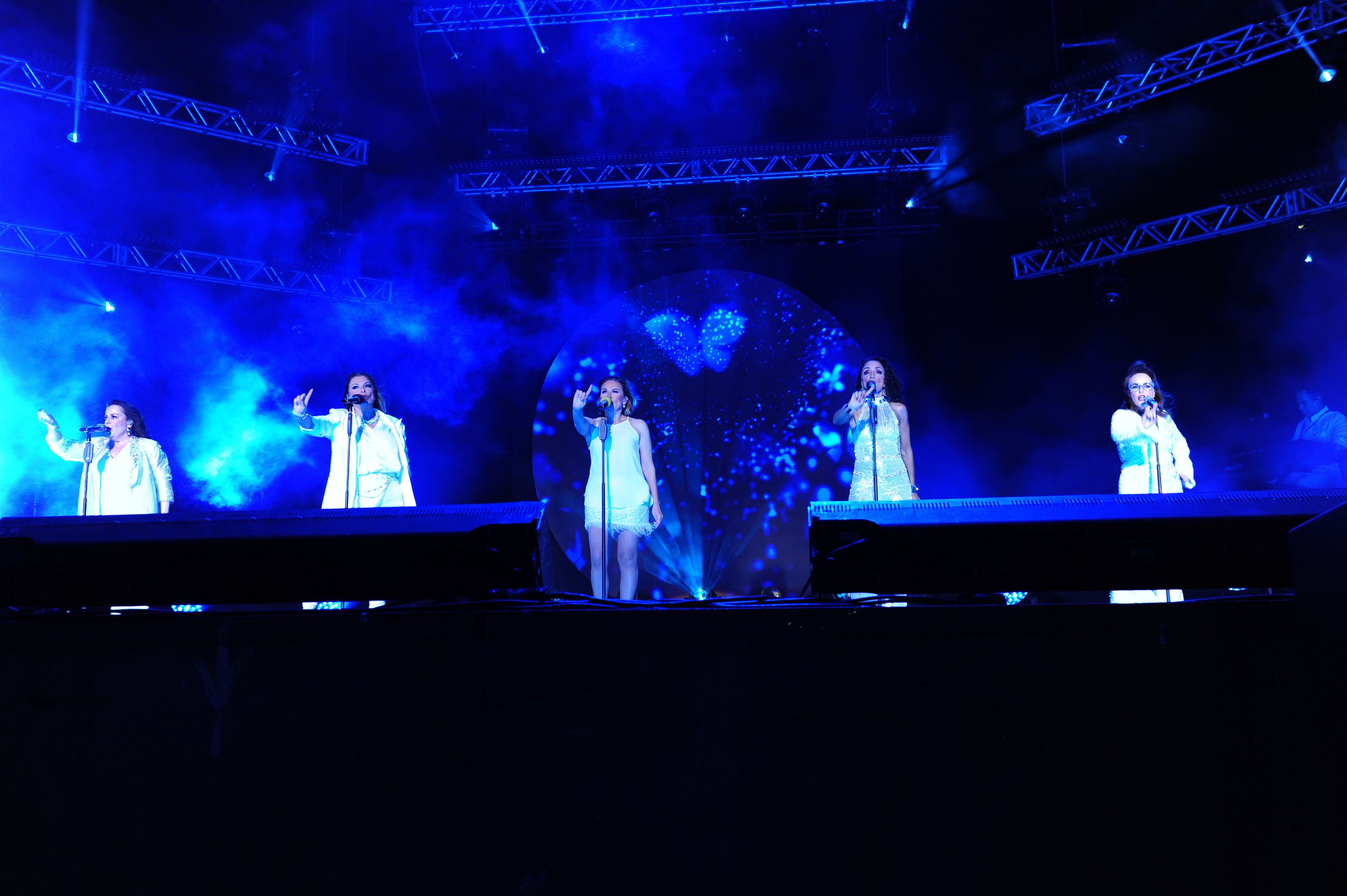 Tour con PANDORA Y FLANS